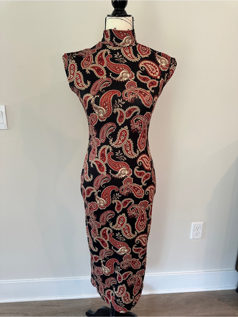 SHEIN slinky bodycon Black Midi Dress with Red and Cream gold Paisley size S